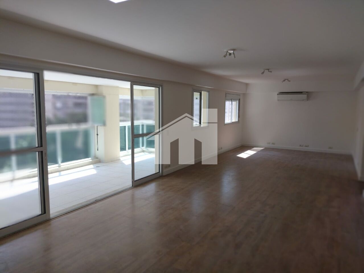 Apartamento para Locação - Indianópolis