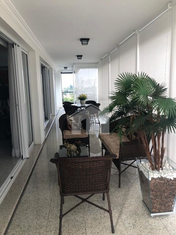 Apartamento para Locação - Parque Colonial