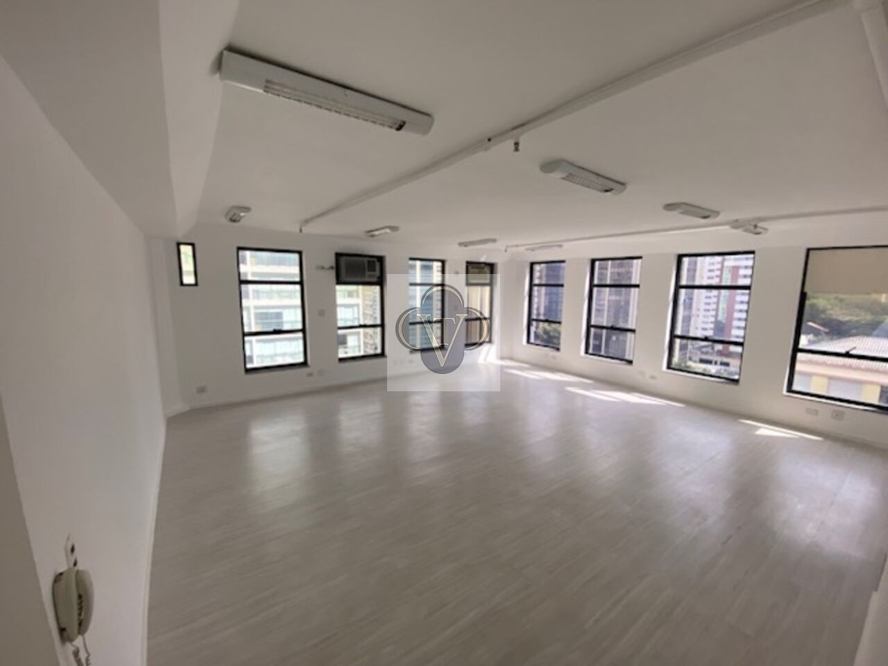 Conj. Comercial para Venda - Moema