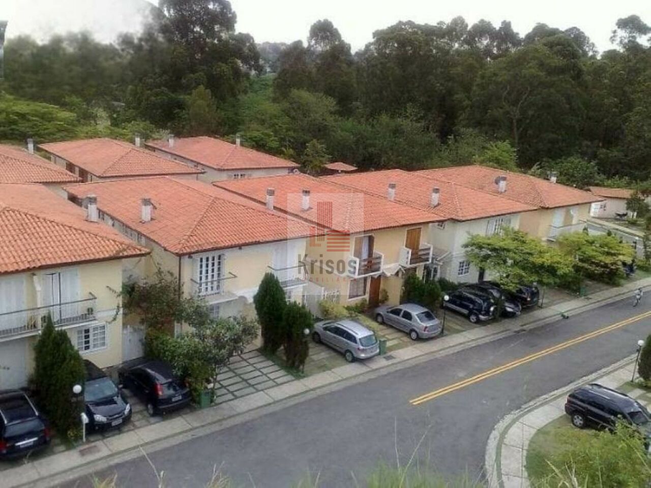 Condomnio para Venda - Jardim Rosa Maria