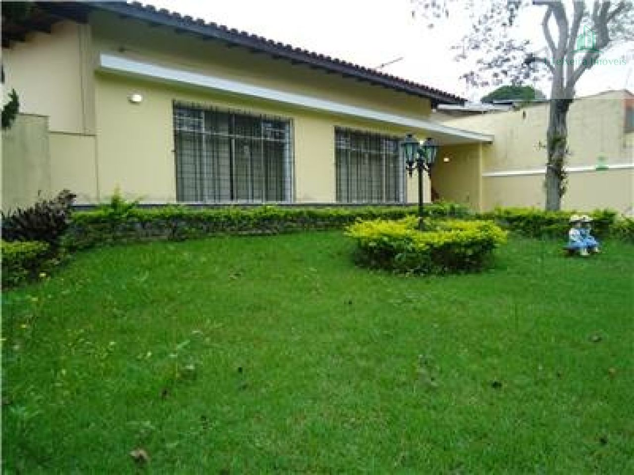 Casa Térrea para Venda - Jardim Santa Helena