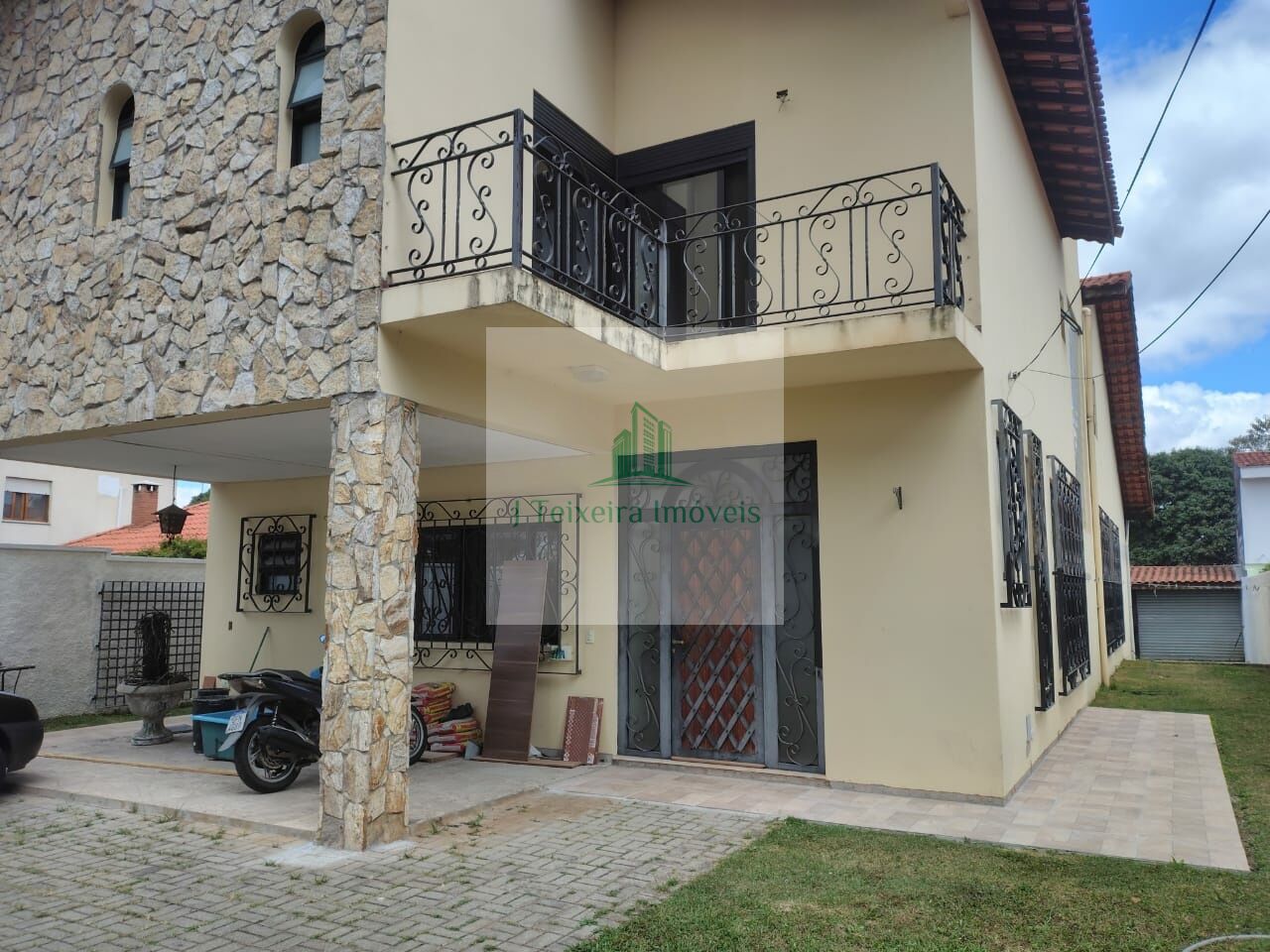 Casa Assobradada para Venda - Jardim Santa Helena