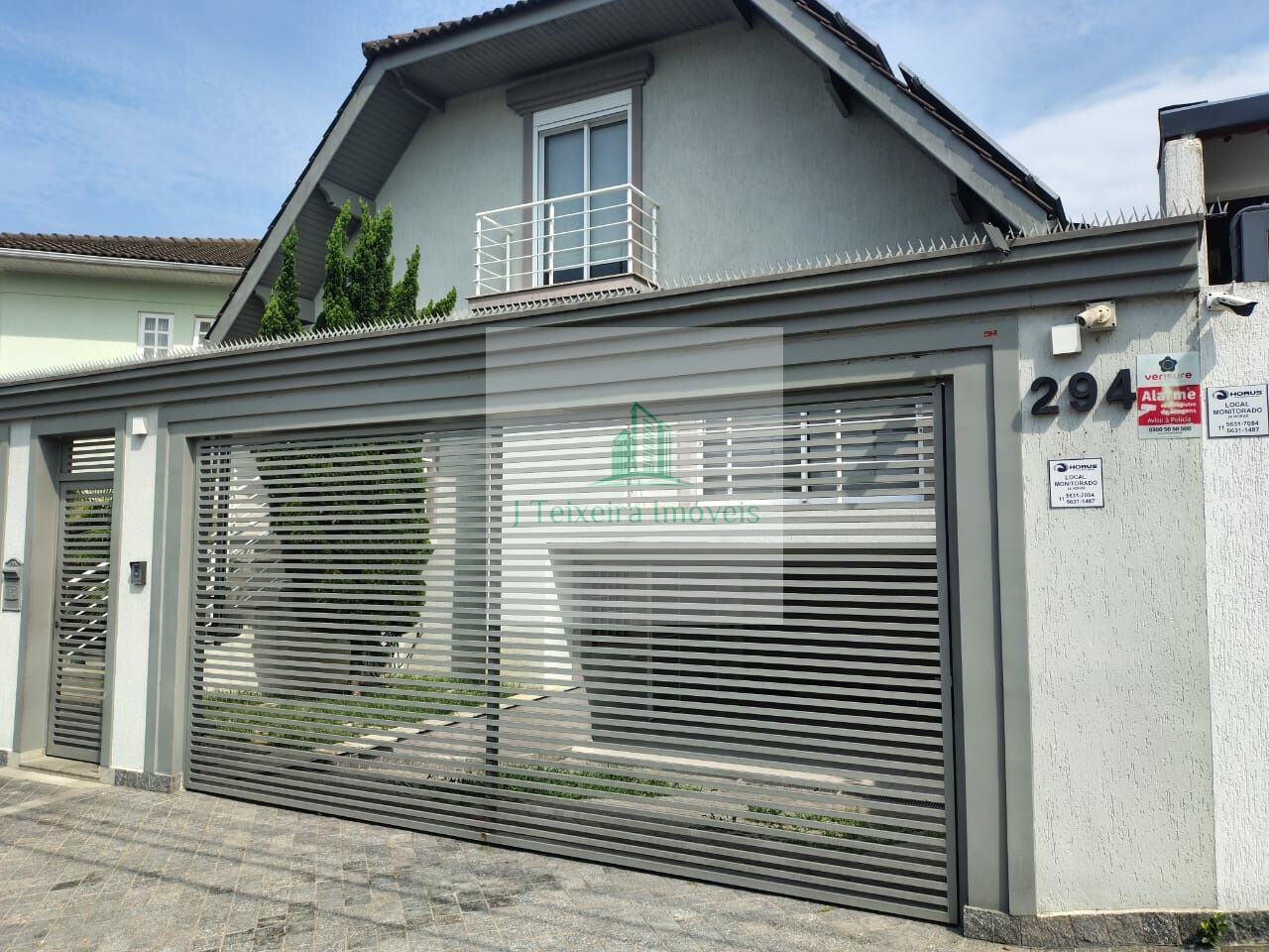 Casa Assobradada para Venda - Jardim Campo Grande