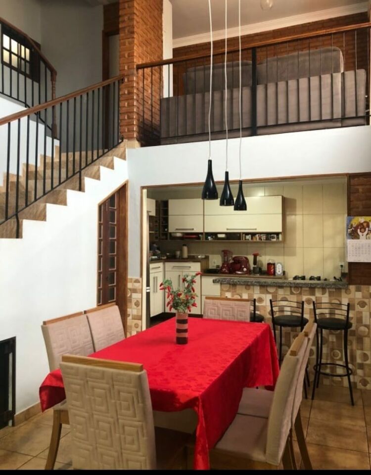 Casa para Venda - Residencial Carioca