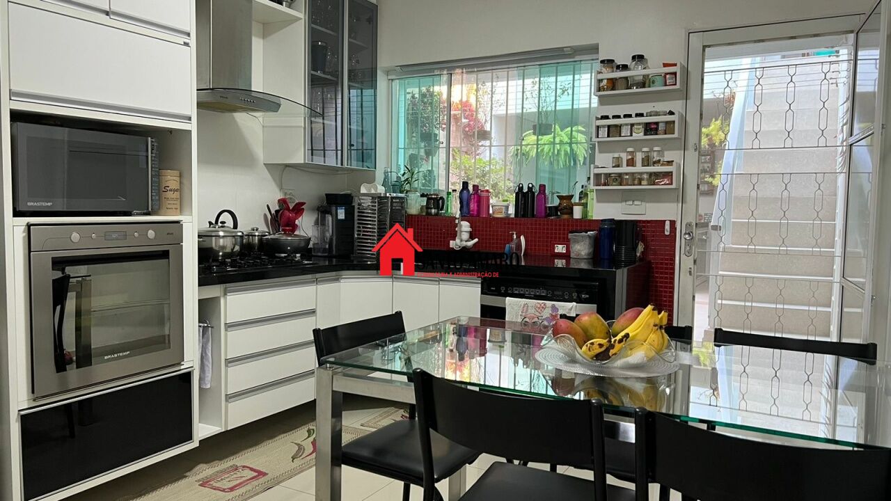 Sobrado para Venda - JARDIM MONTE AZUL