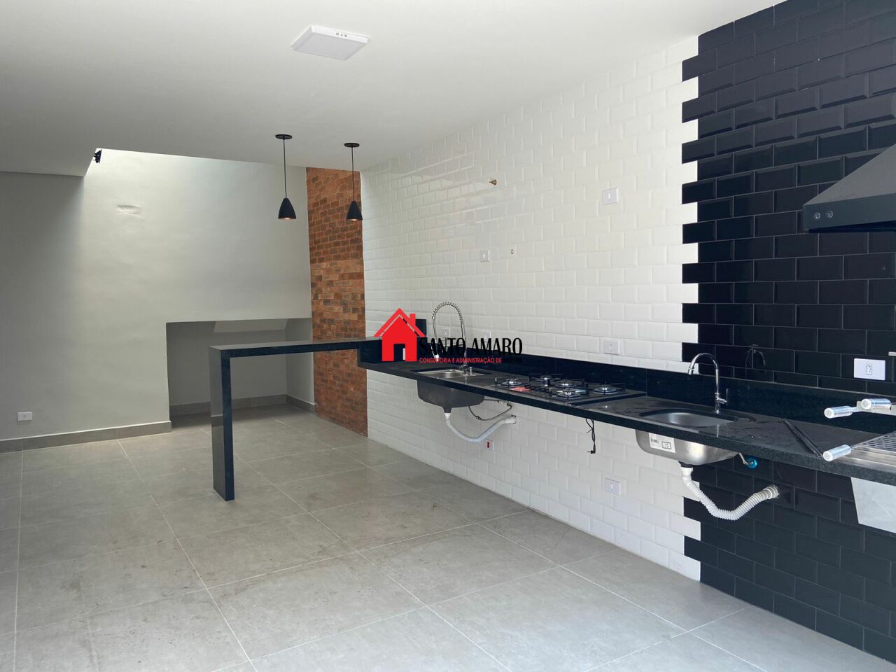 Sobrado para Venda - JARDIM CARAVELAS