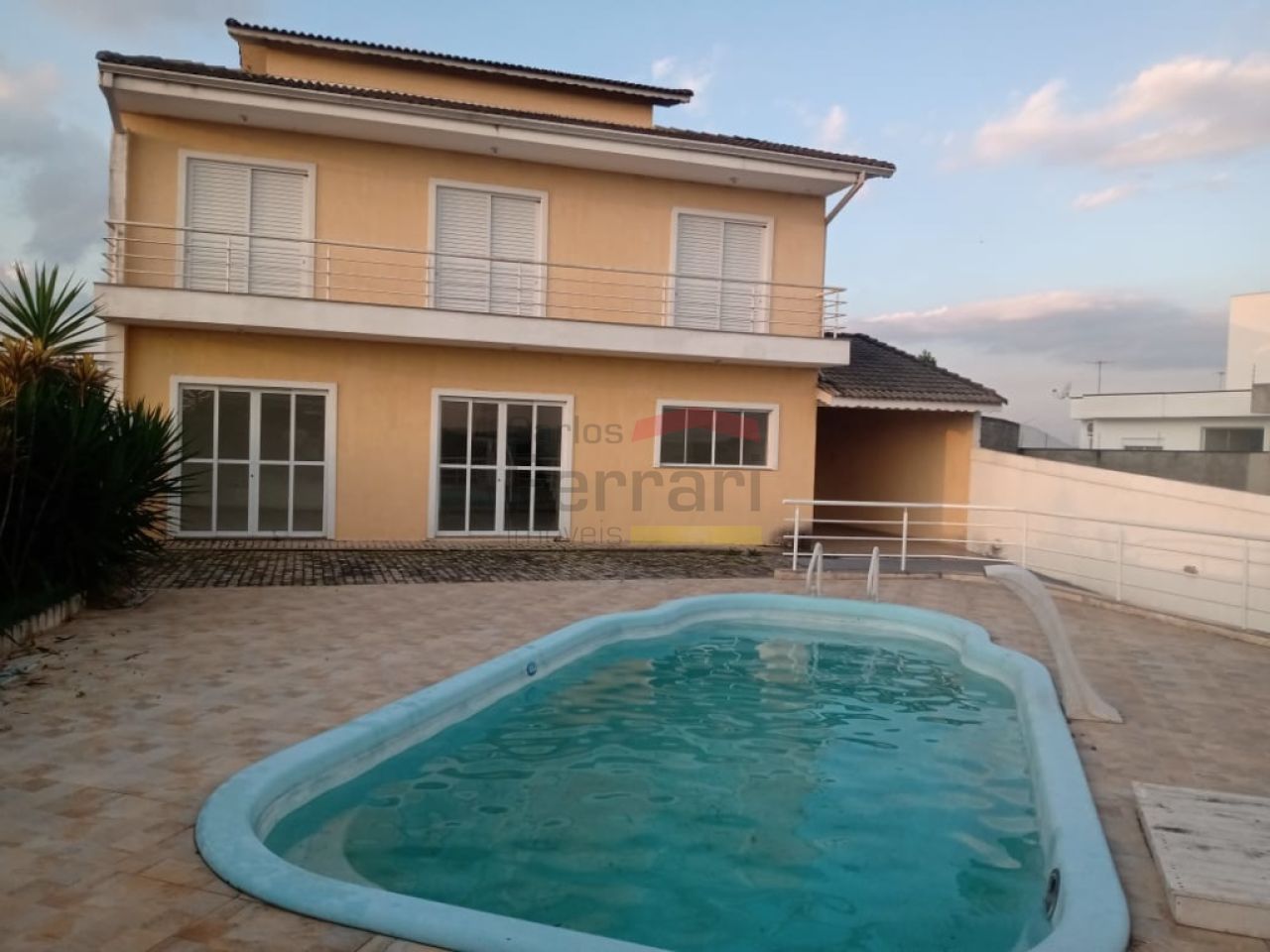 Foto 0