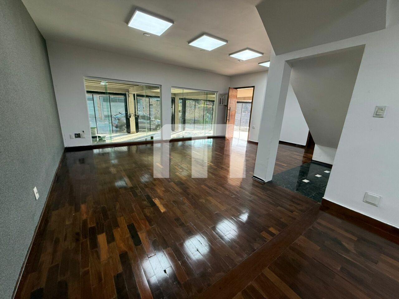 Sobrado para Locação - Jardim Textil