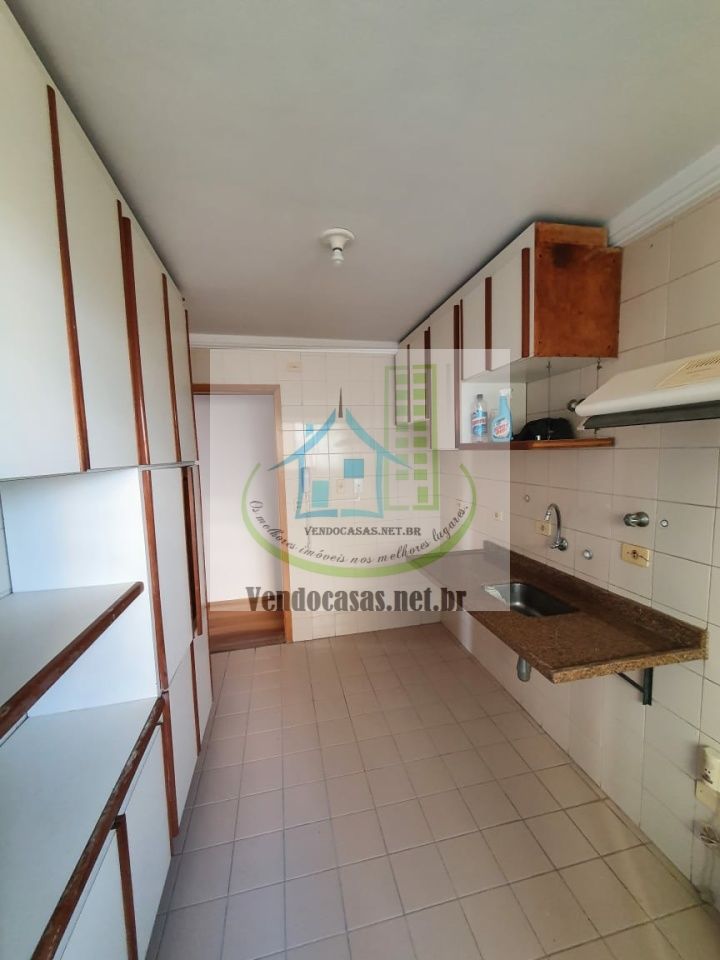 Apartamento à venda com 3 quartos, 75m² - Foto 18