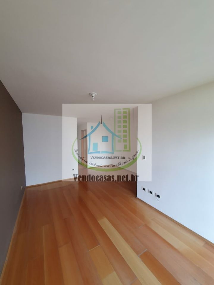Apartamento à venda com 3 quartos, 75m² - Foto 2