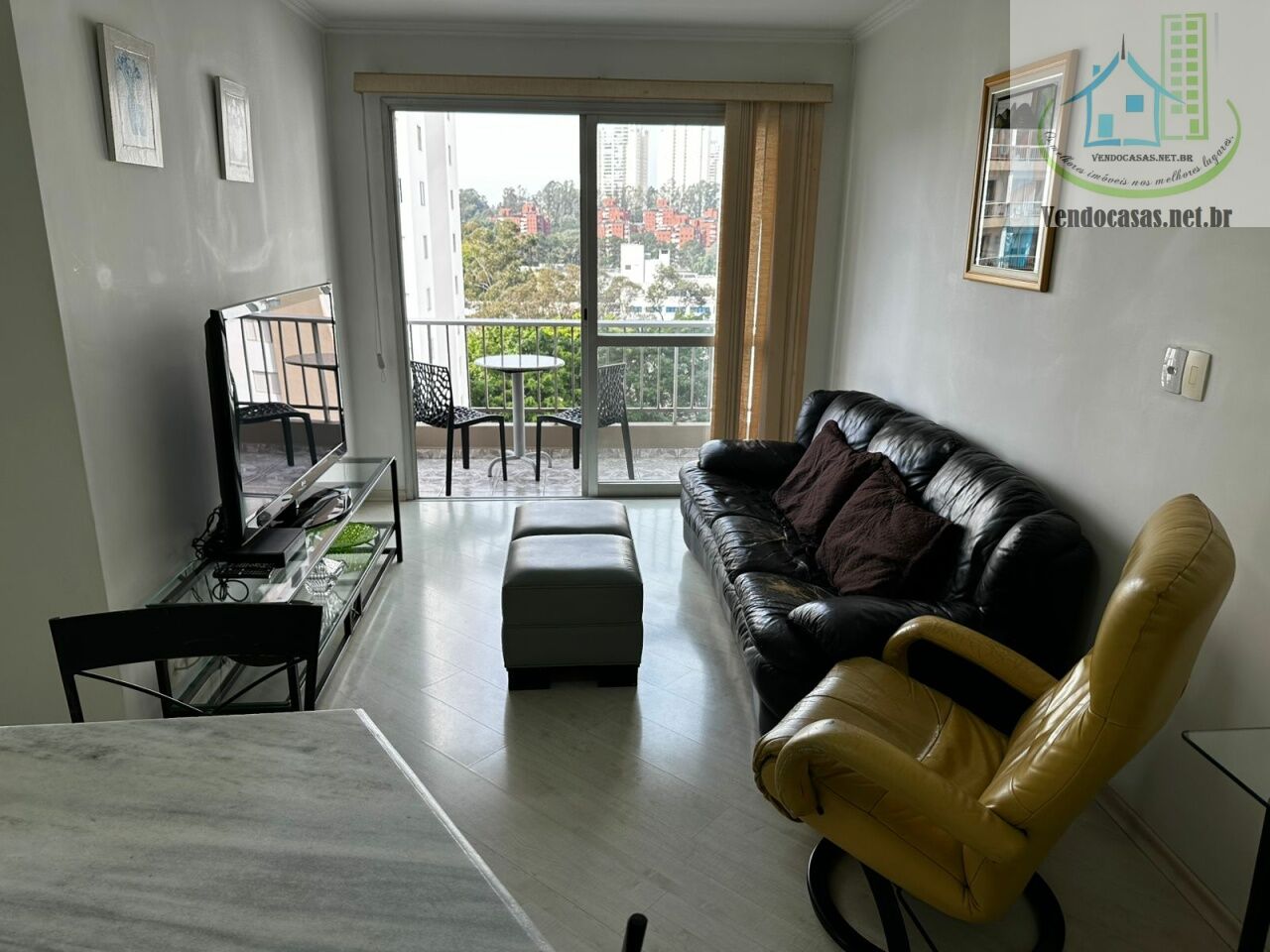 Apartamento à venda com 3 quartos, 80m² - Foto 3