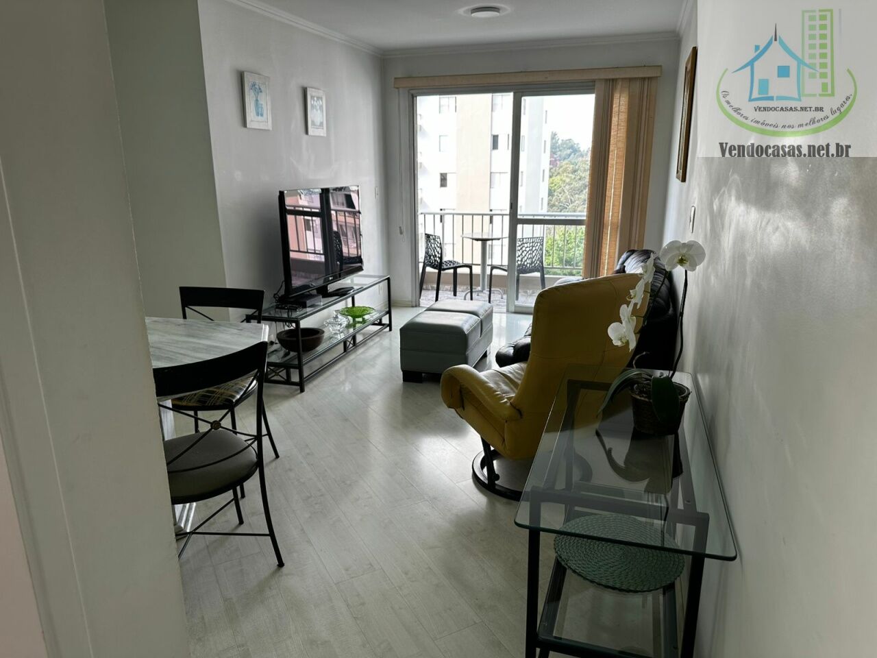 Apartamento à venda com 3 quartos, 80m² - Foto 4