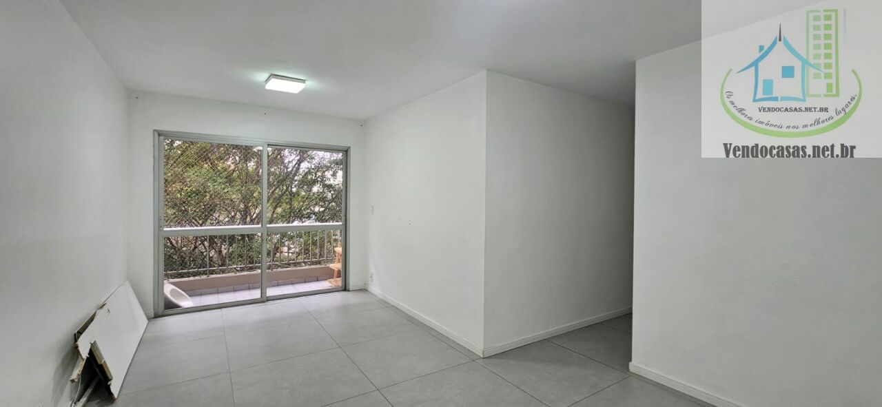 Apartamento à venda com 3 quartos, 80m² - Foto 1
