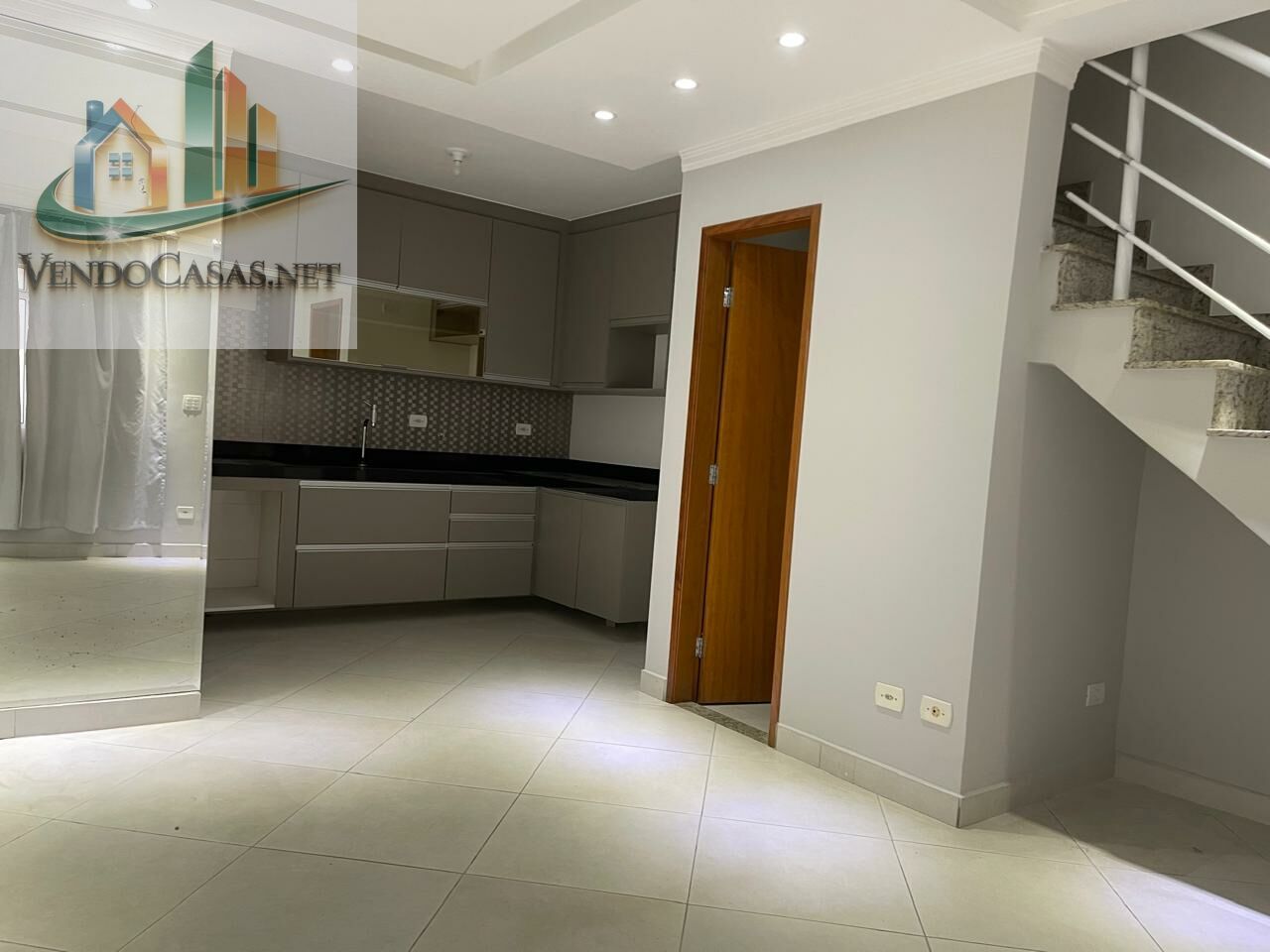 Casa, 2 quartos, 70 m² - Foto 1