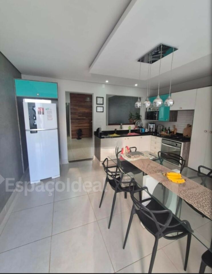 Casa, 3 quartos, 75 m² - Foto 2