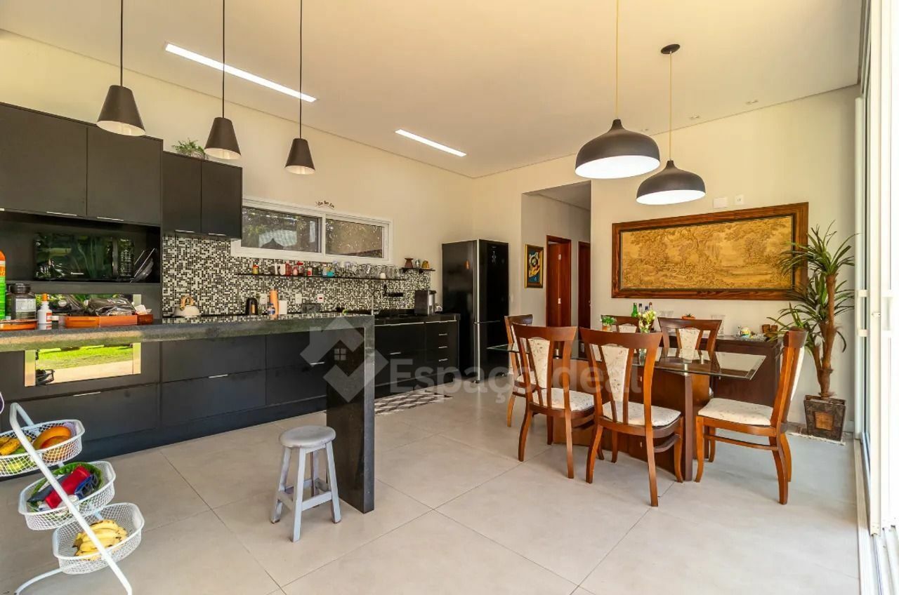 Casa, 3 quartos, 285 m² - Foto 16