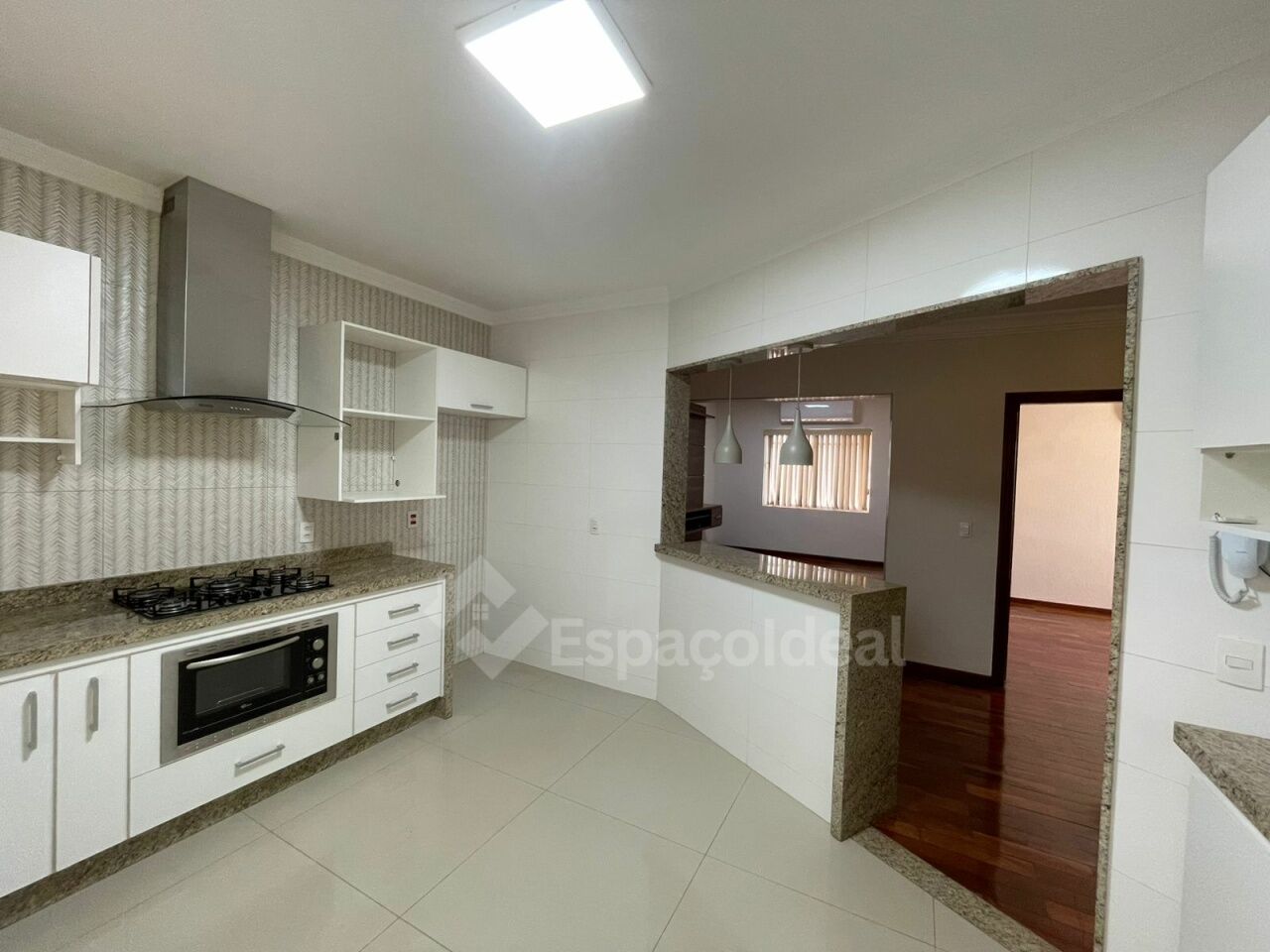Casa, 3 quartos, 211 m² - Foto 3