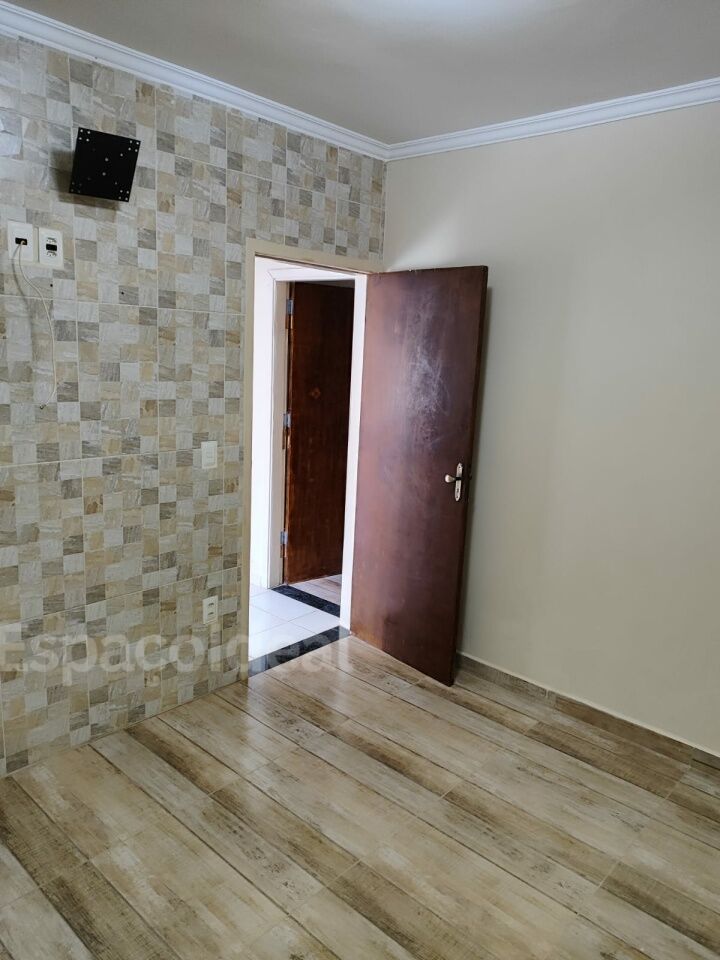 Casa, 3 quartos, 94 m² - Foto 1