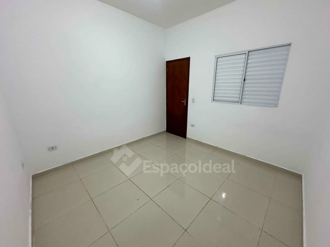Casa, 2 quartos, 70 m² - Foto 1