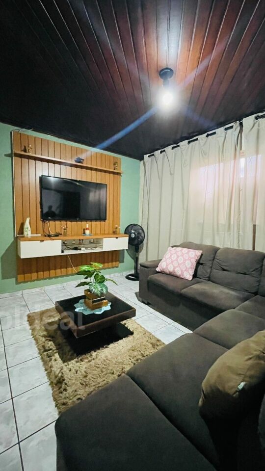 Casa, 3 quartos, 130 m² - Foto 1