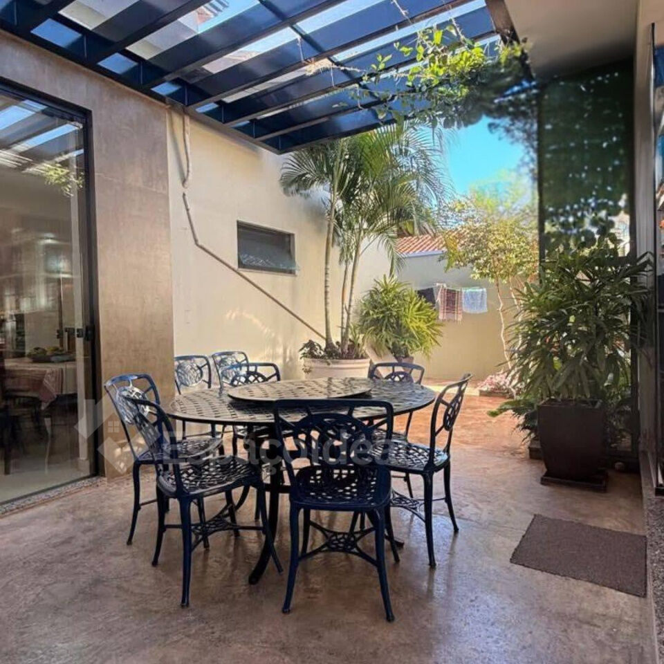 Casa, 2 quartos, 95 m² - Foto 1