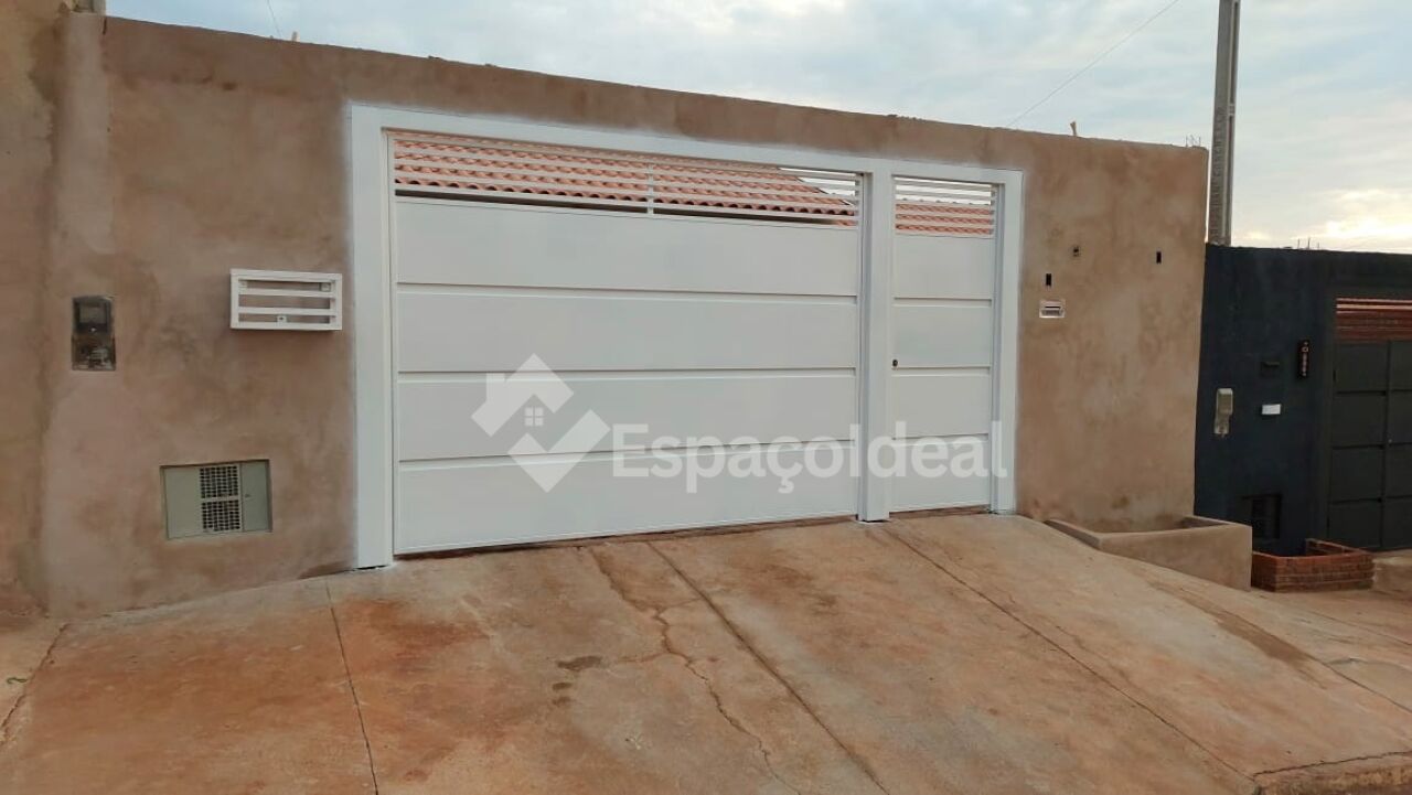 Casa à venda com 2 quartos, 160m² - Foto 3