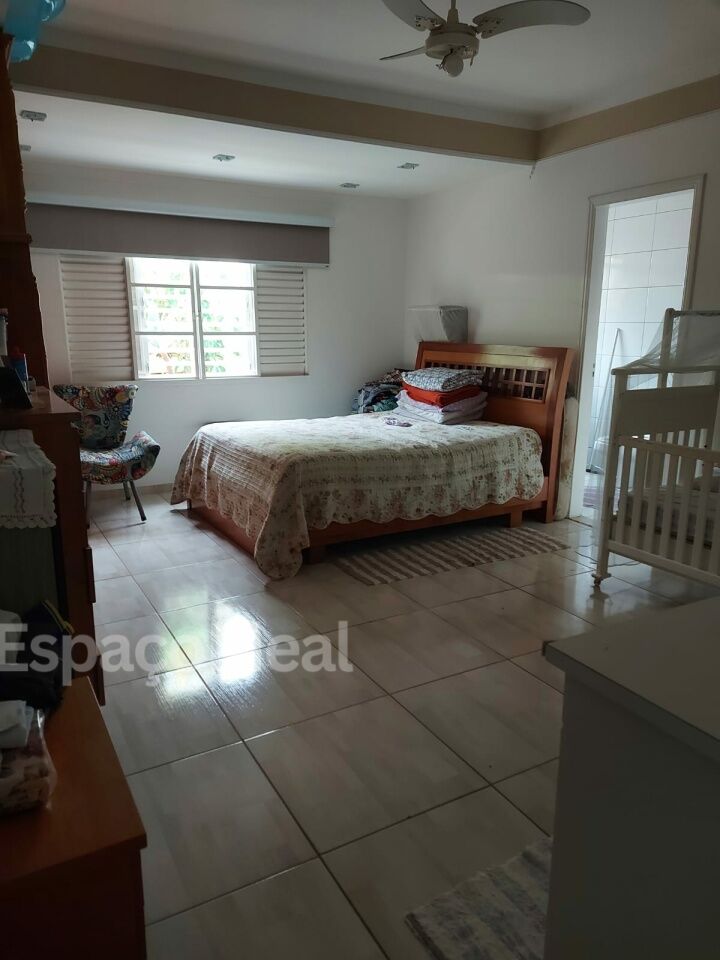 Casa, 3 quartos, 188 m² - Foto 4