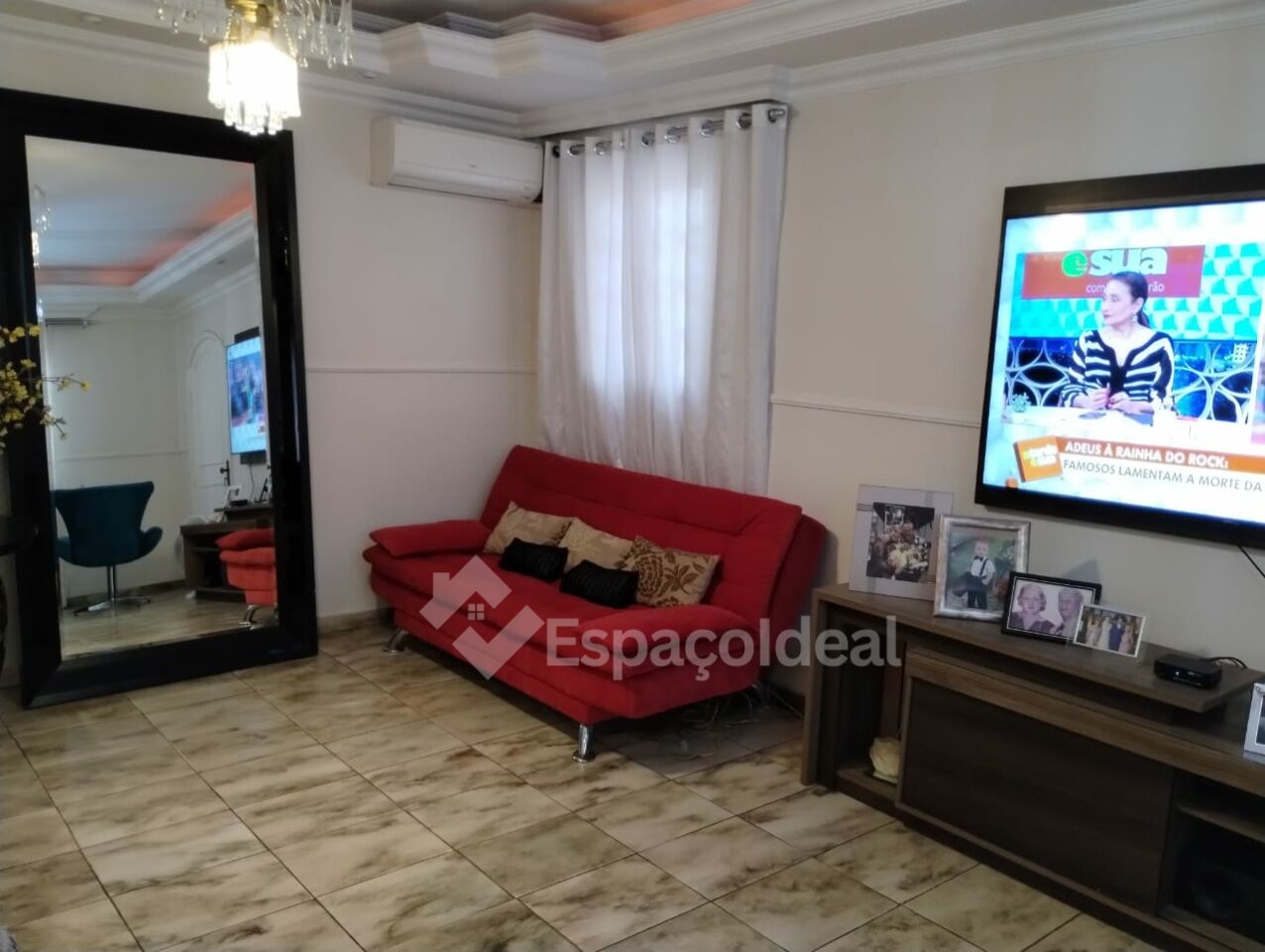 Casa, 4 quartos, 213 m² - Foto 1