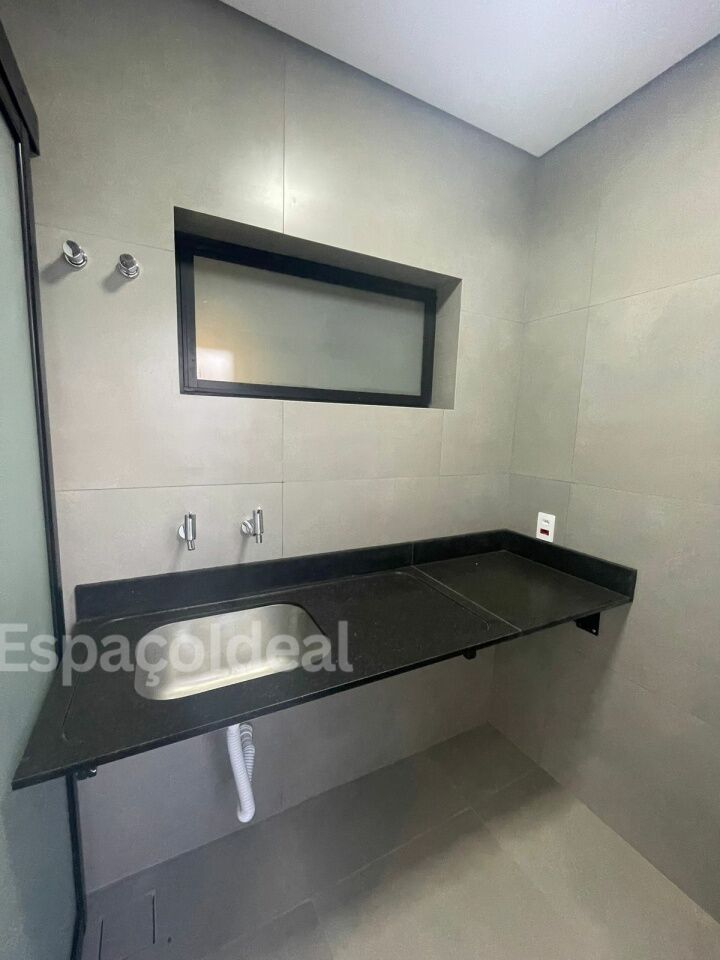 Casa à venda com 2 quartos, 149m² - Foto 4
