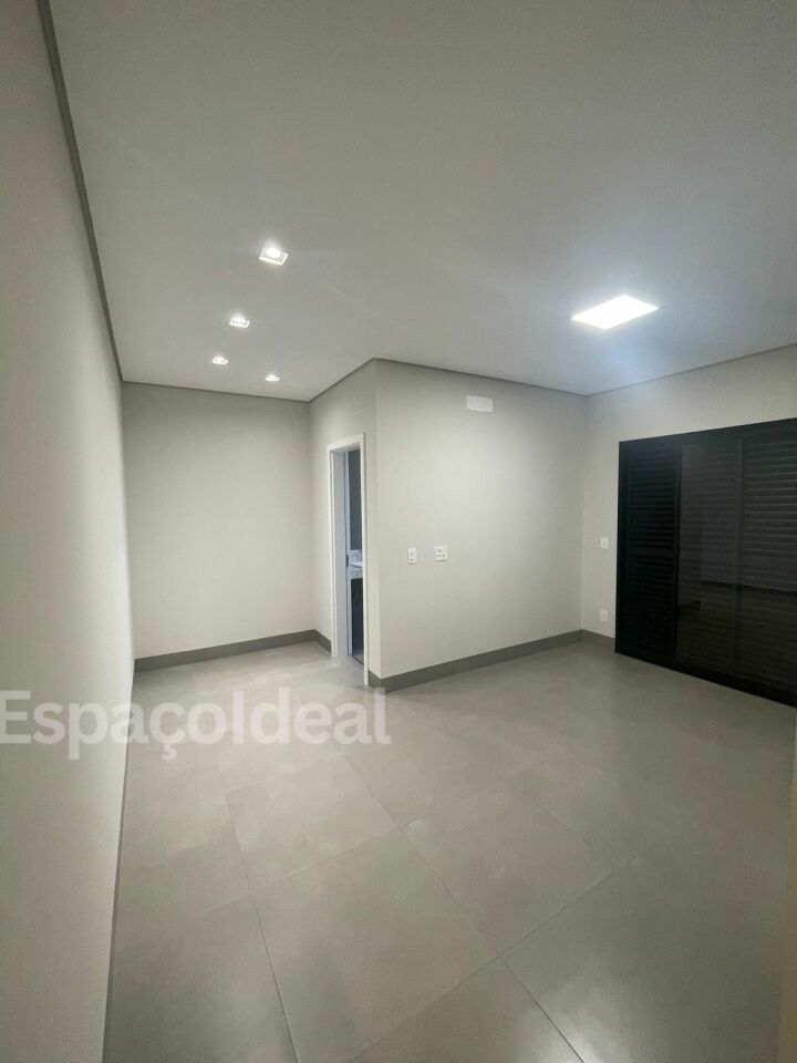Casa à venda com 2 quartos, 149m² - Foto 12