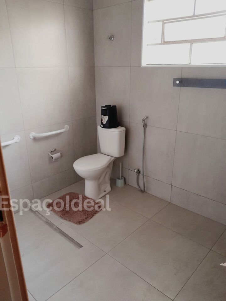 Casa à venda com 2 quartos, 100m² - Foto 5