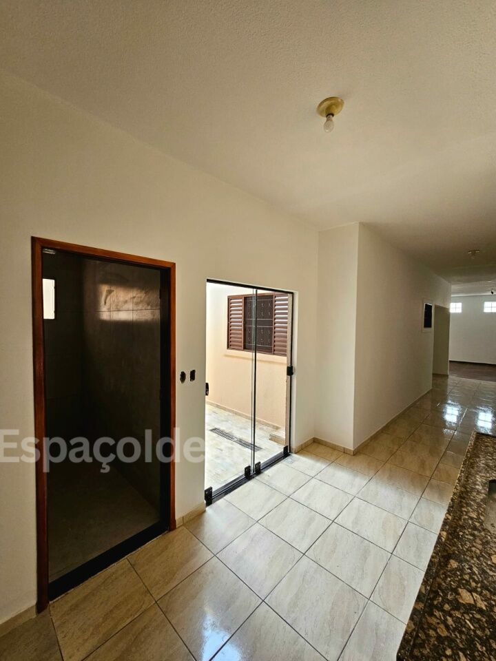 Casa, 3 quartos, 133 m² - Foto 1