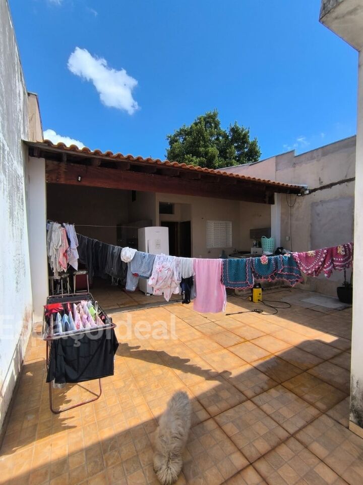 Casa, 4 quartos, 250 m² - Foto 3