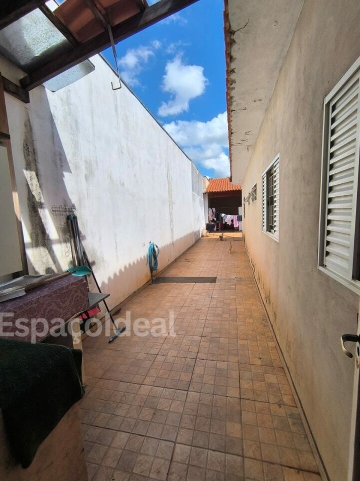 Casa, 4 quartos, 250 m² - Foto 15
