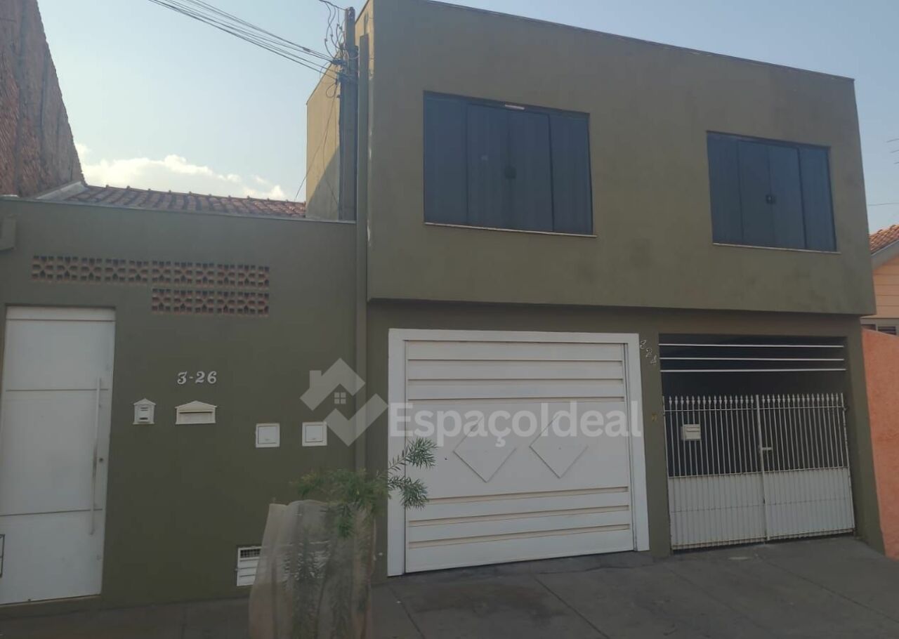 Casa, 3 quartos, 239 m² - Foto 1