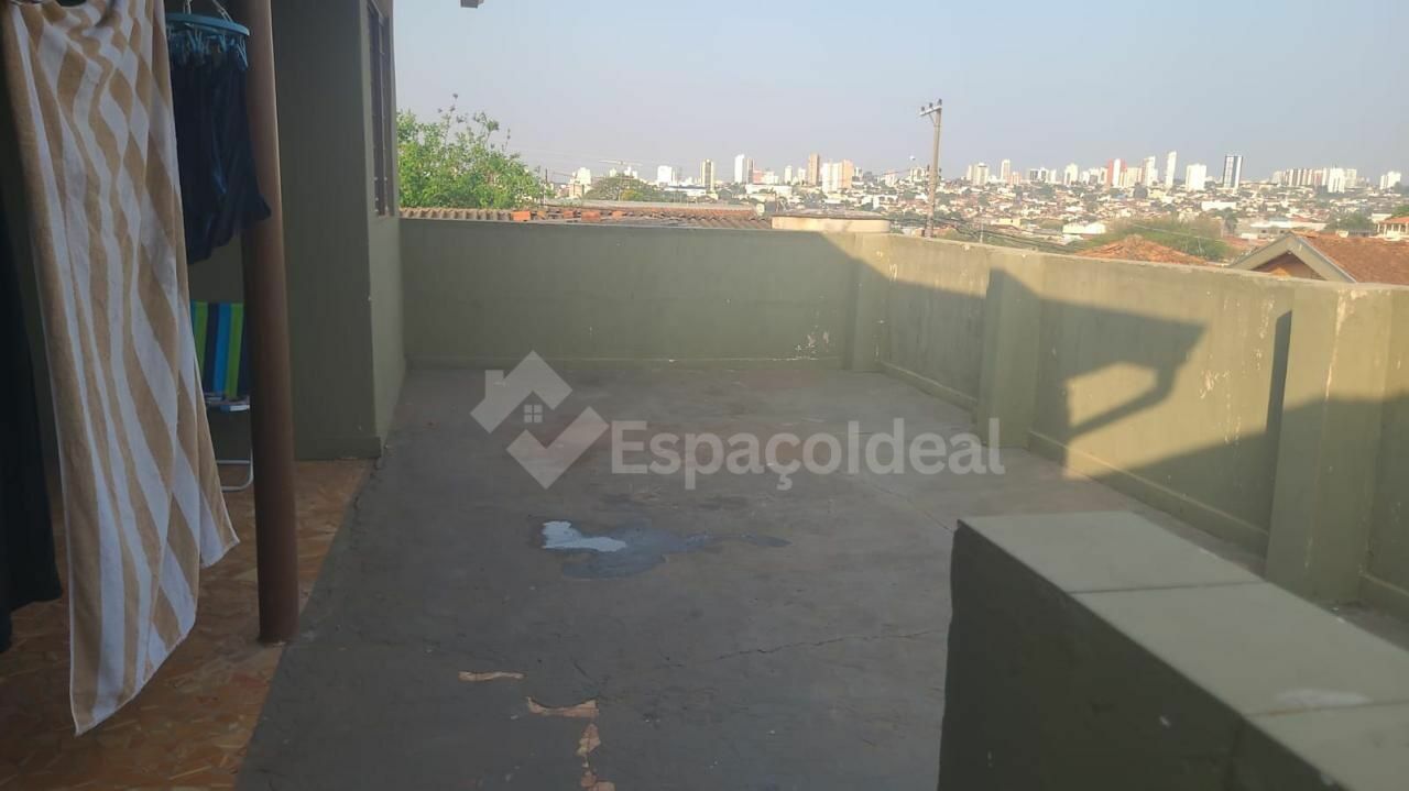 Casa, 3 quartos, 239 m² - Foto 2