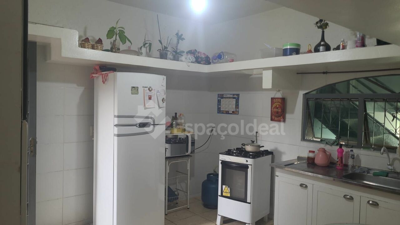 Casa, 3 quartos, 239 m² - Foto 8