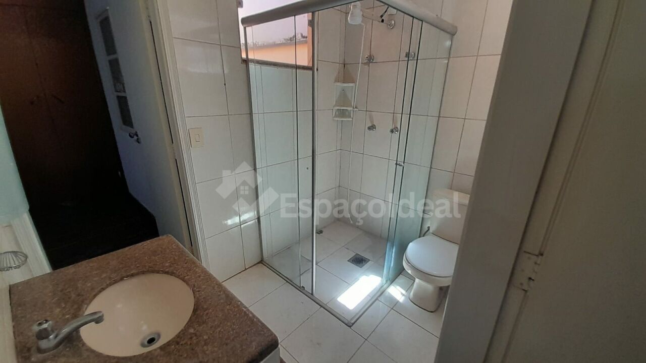 Casa, 4 quartos, 236 m² - Foto 3