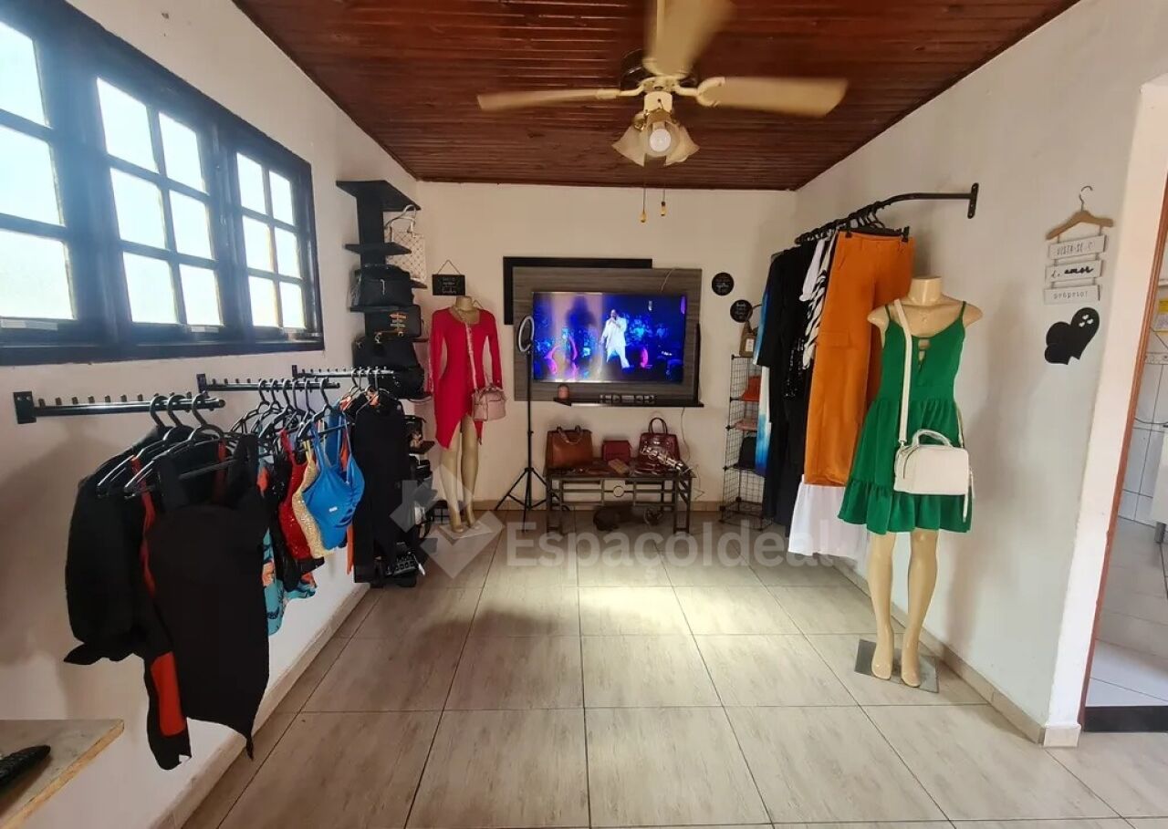 Casa, 4 quartos, 200 m² - Foto 1