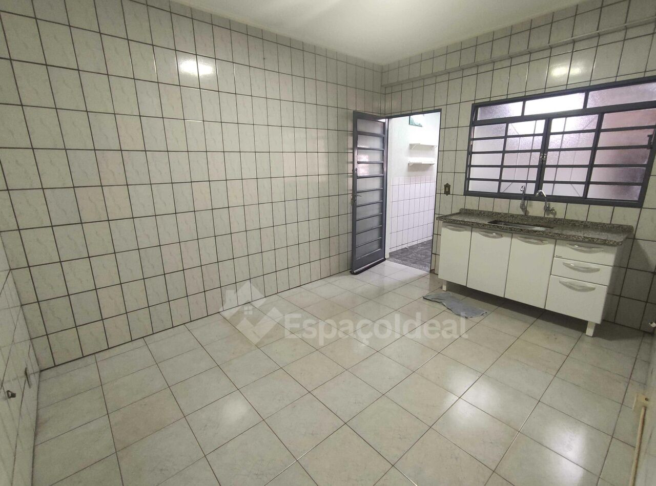 Casa, 2 quartos, 153 m² - Foto 2