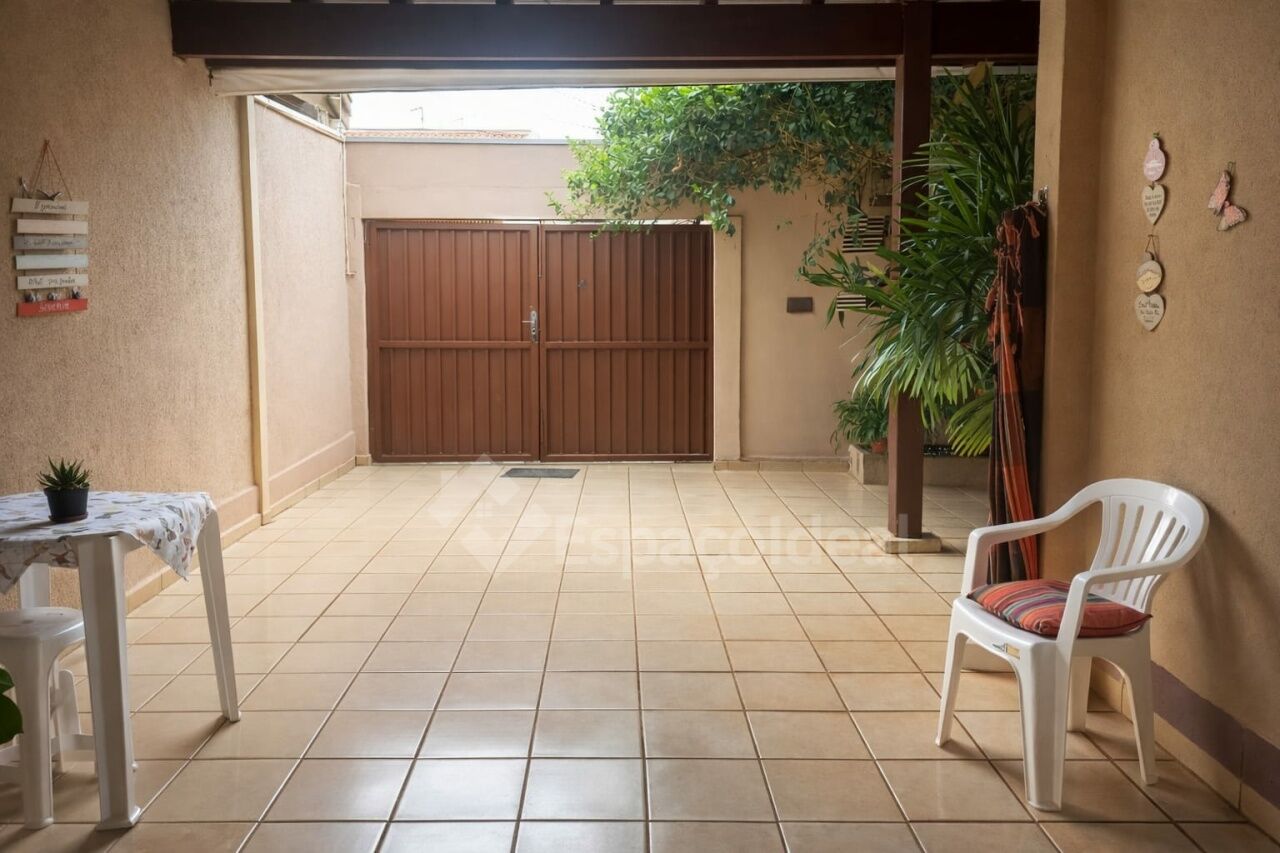 Casa, 2 quartos, 121 m² - Foto 4