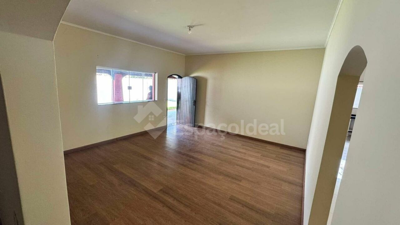 Casa Térrea para Locação - Jardim Nova Lençóis