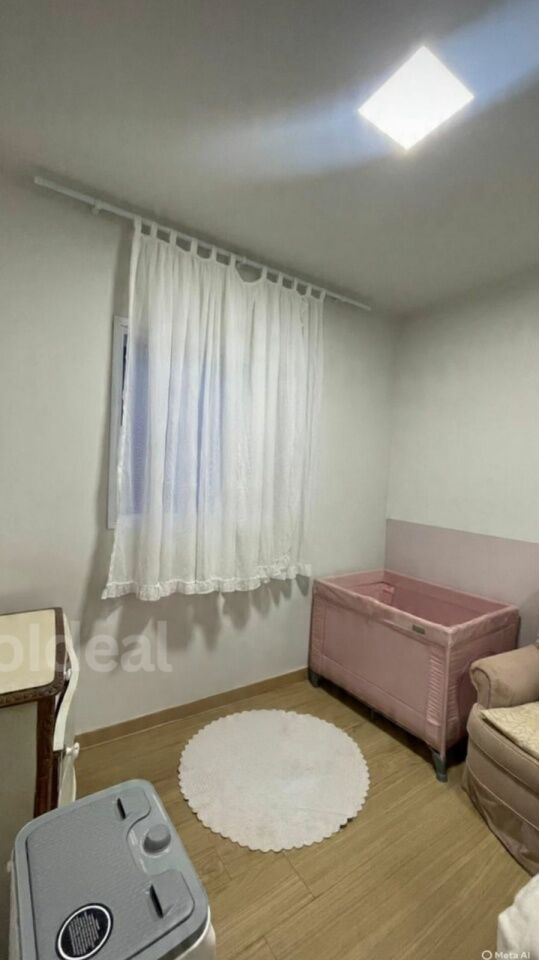 Casa Térrea para Venda - Jardim Yvone