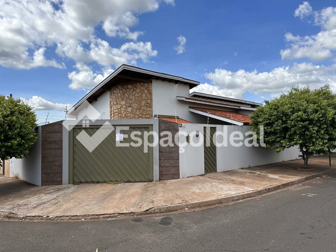 Casa, 3 quartos, 162 m² - Foto 1