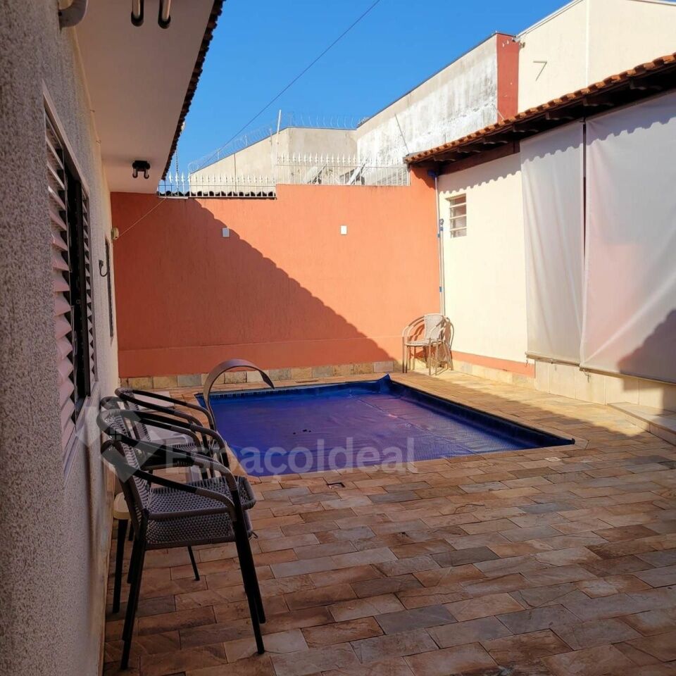 Casa, 3 quartos, 230 m² - Foto 16