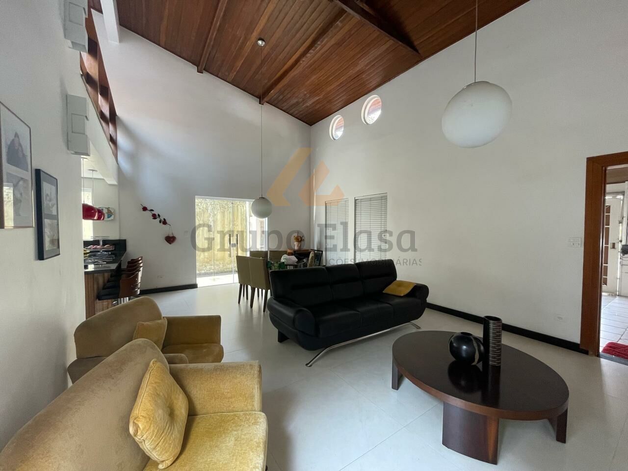 Casa Assobradada para Venda - Jardim Santa Helena