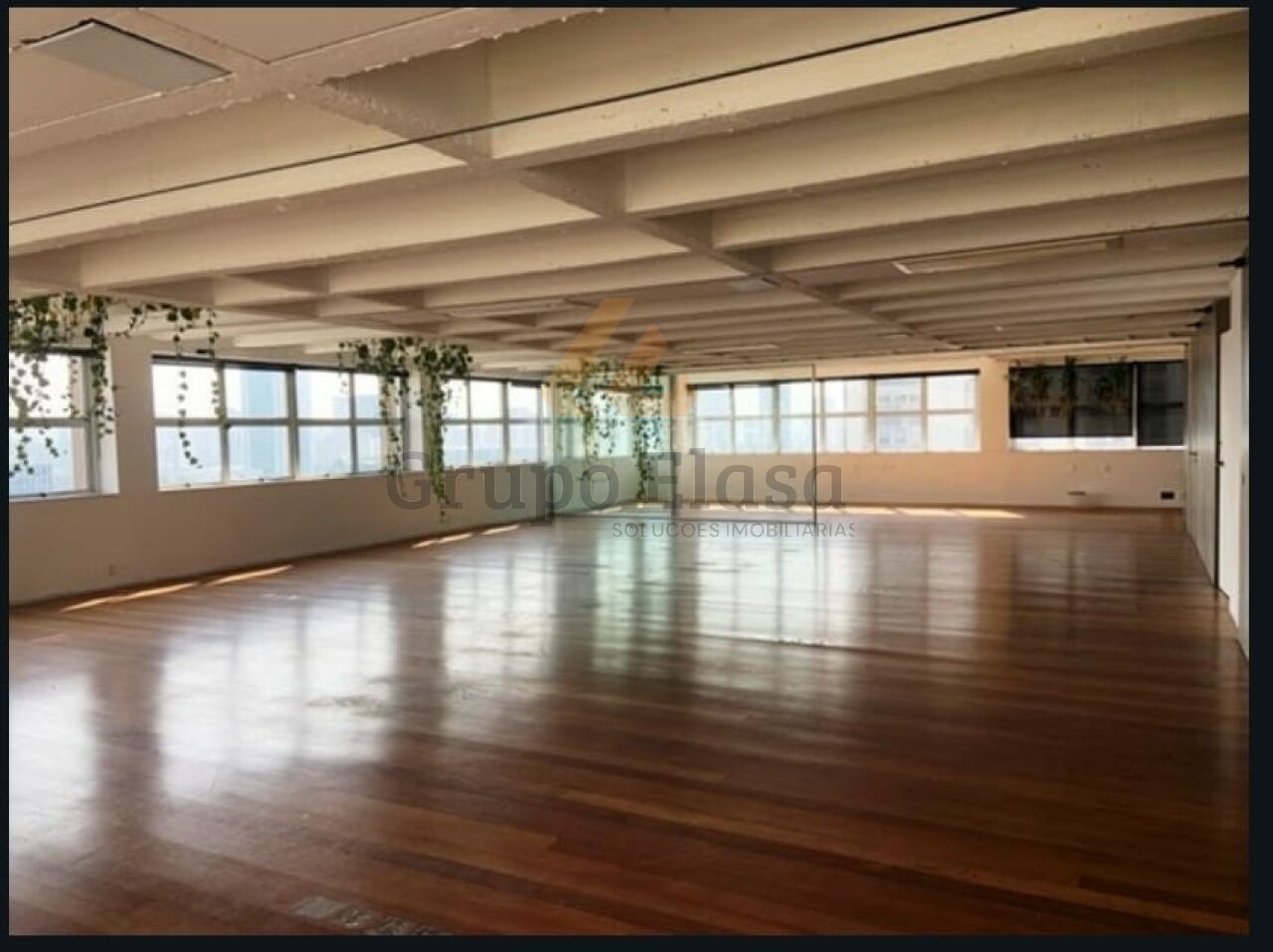 Conj. Comercial para Venda - Jardim Paulistano
