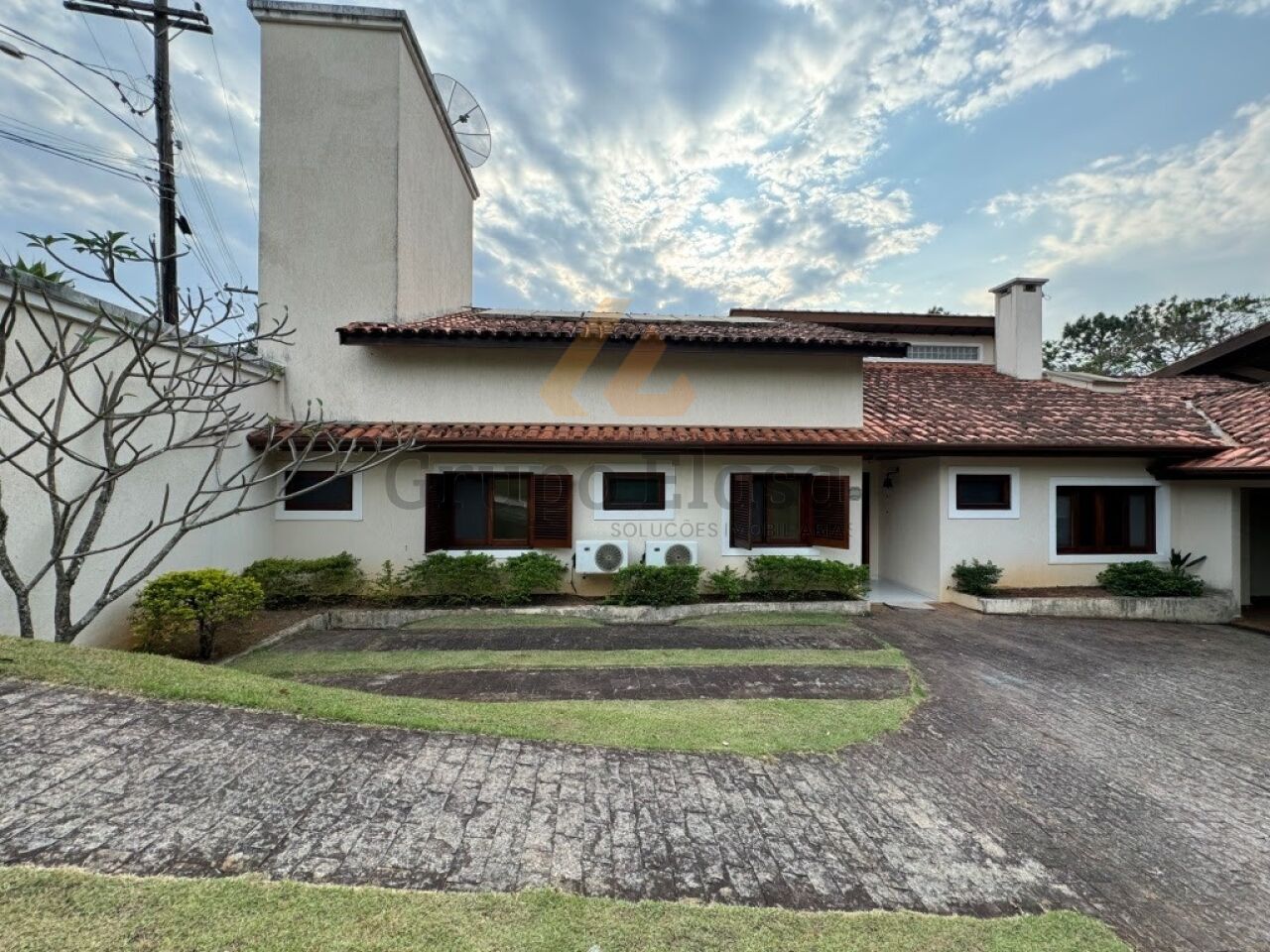 Casa em Condomínio para Venda - Condomínio Flamboyant-B