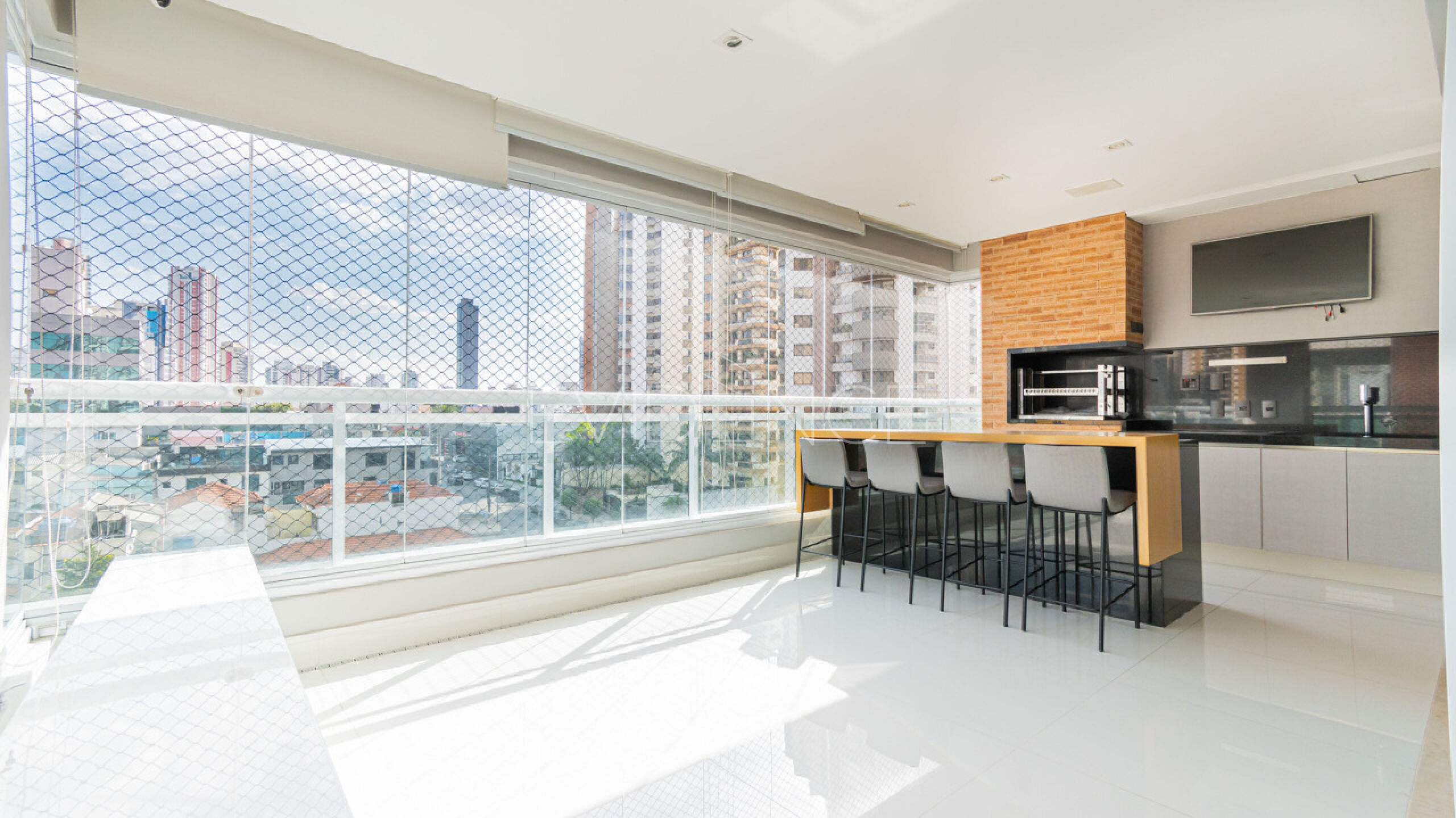 Apartamento com 171m², 4 dormitórios, 2 suítes, 4 vagas no bairro Tatuapé em São Paulo