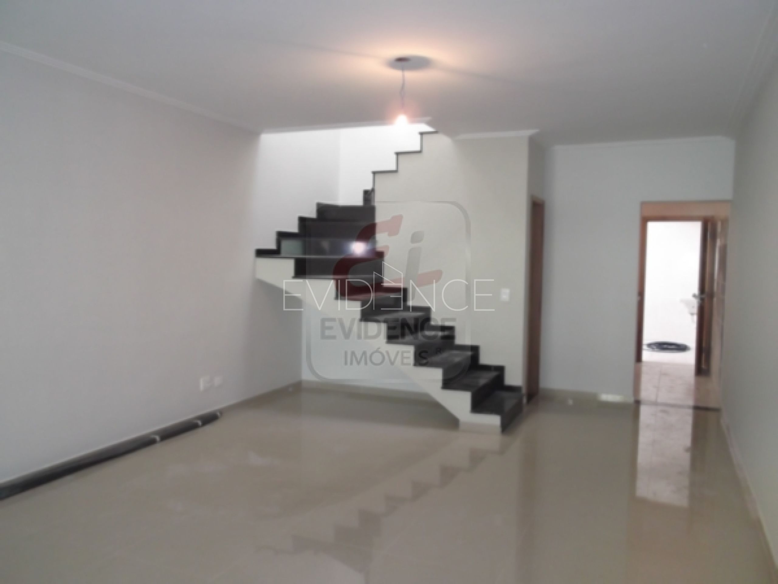 Sobrado com 180m², 3 dormitórios, 3 suítes, 4 vagas no bairro Vila Gomes Cardim em São Paulo